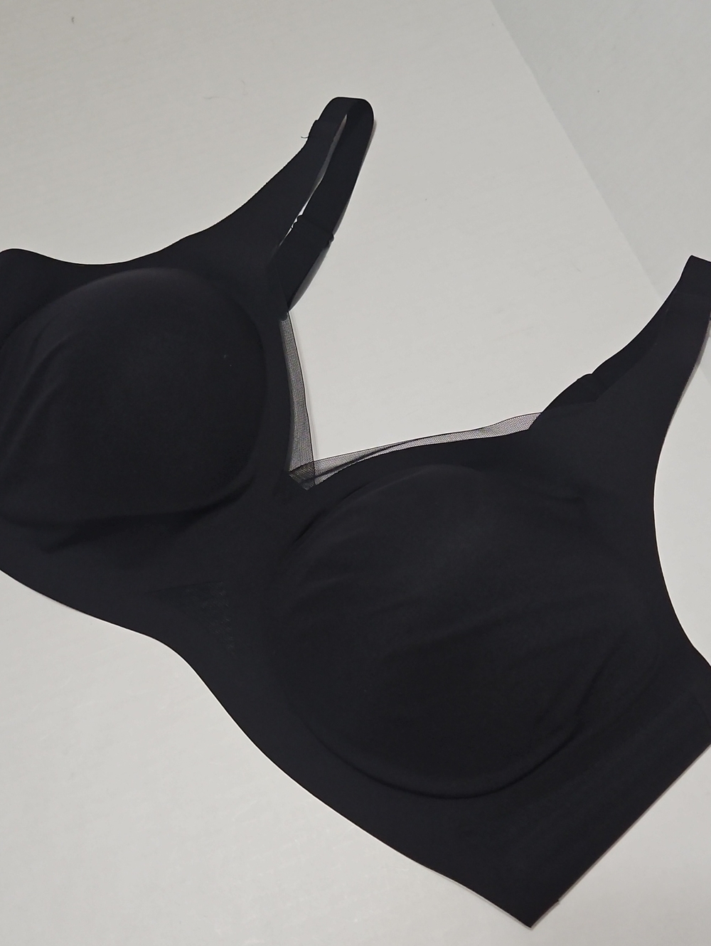 Honeylove Crossover Black Wireless Seamless Bra Size 42DD/DDD(F)